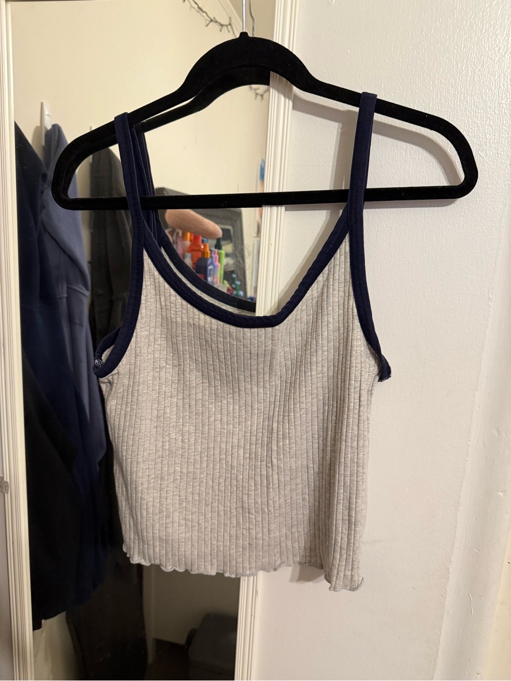 Old Navy Cream Ribbed Crop Tank with Navy Trim
